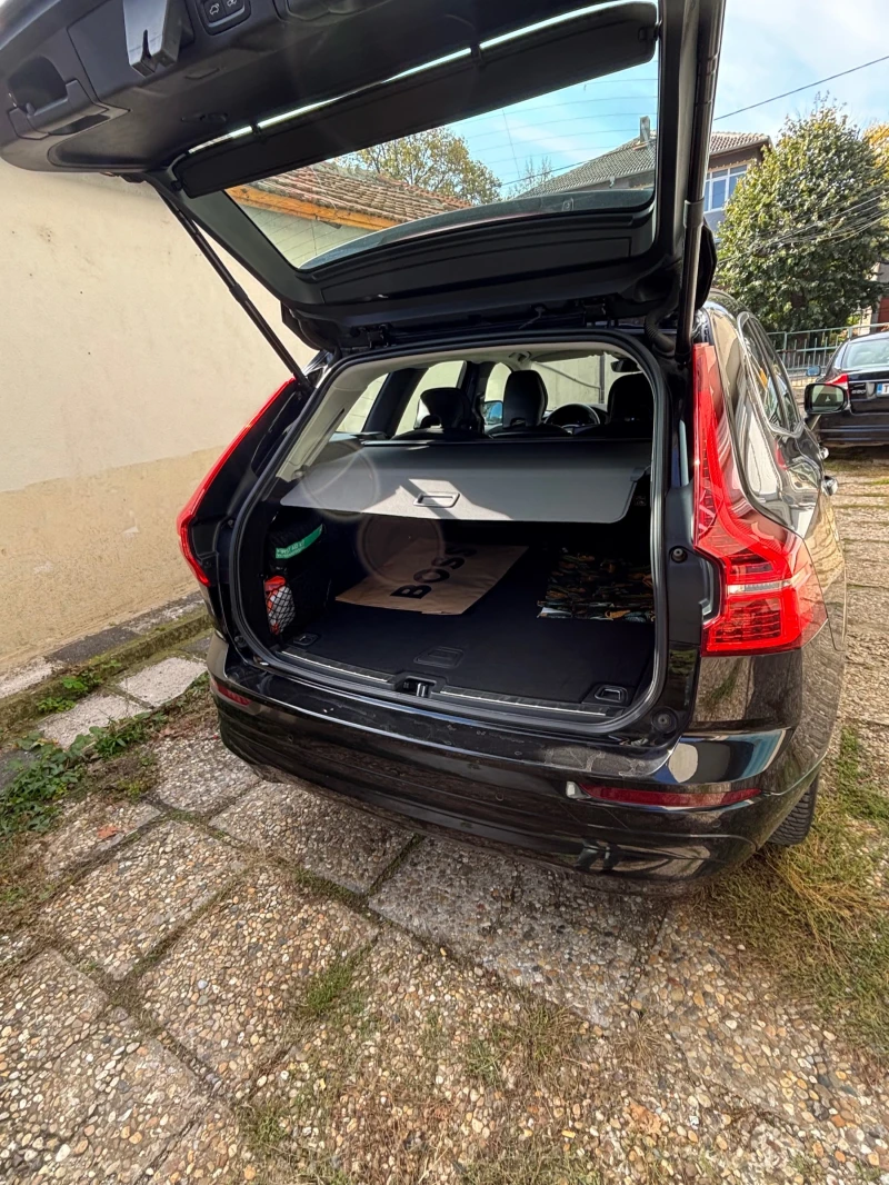 Volvo XC60 B4 D Geartronic Virtual/Kamera/AHK/19 Mild Hybrid , снимка 6 - Автомобили и джипове - 52143526