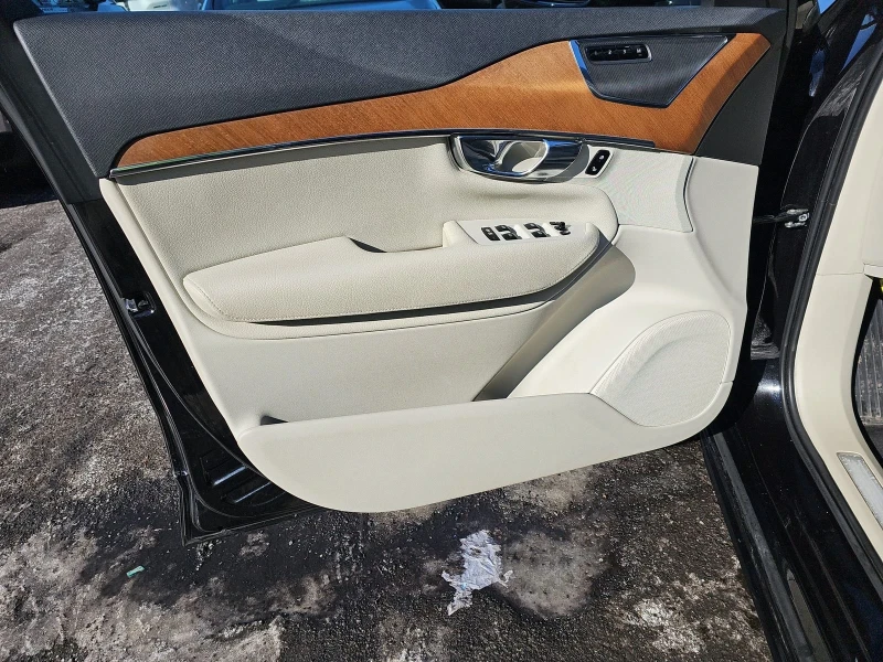 Volvo Xc90 T6 Momentum | 7 МЕСТА | ПАНОРАМА | 360 КАМЕРИ | , снимка 8 - Автомобили и джипове - 53334228