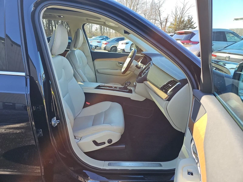 Volvo Xc90 T6 Momentum | 7 МЕСТА | ПАНОРАМА | 360 КАМЕРИ | , снимка 10 - Автомобили и джипове - 53334228