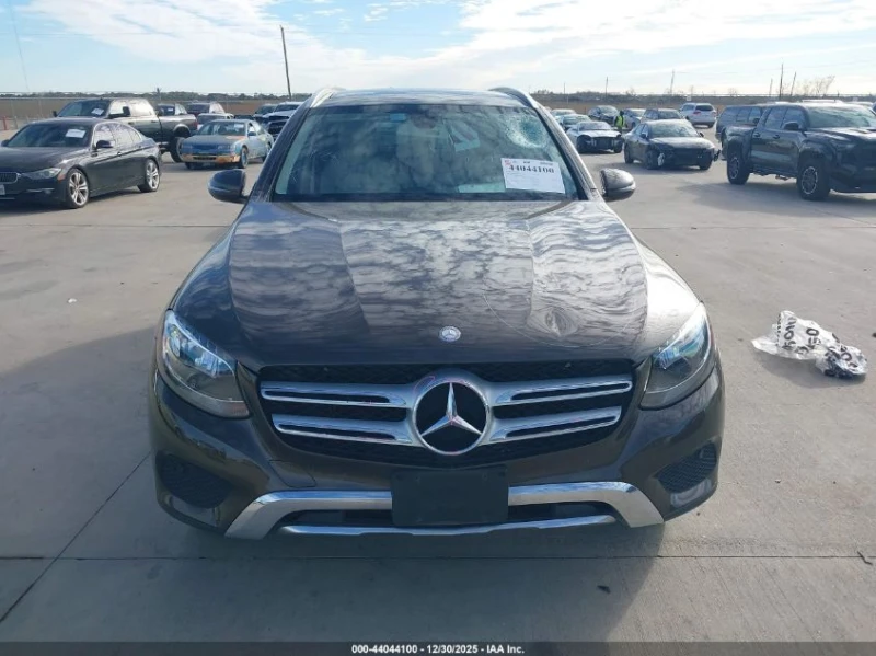Mercedes-Benz GLC 300 2l, снимка 12 - Автомобили и джипове - 53467583