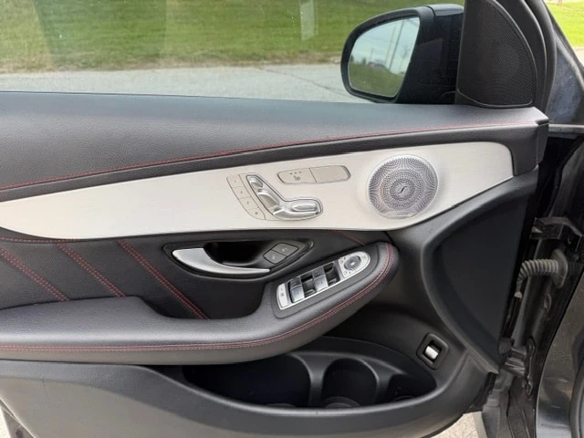Mercedes-Benz GLC 43 AMG  * CARFAX * ОПЦИЯ ЗА ФИНАНСИРАНЕ, снимка 9 - Автомобили и джипове - 56093820