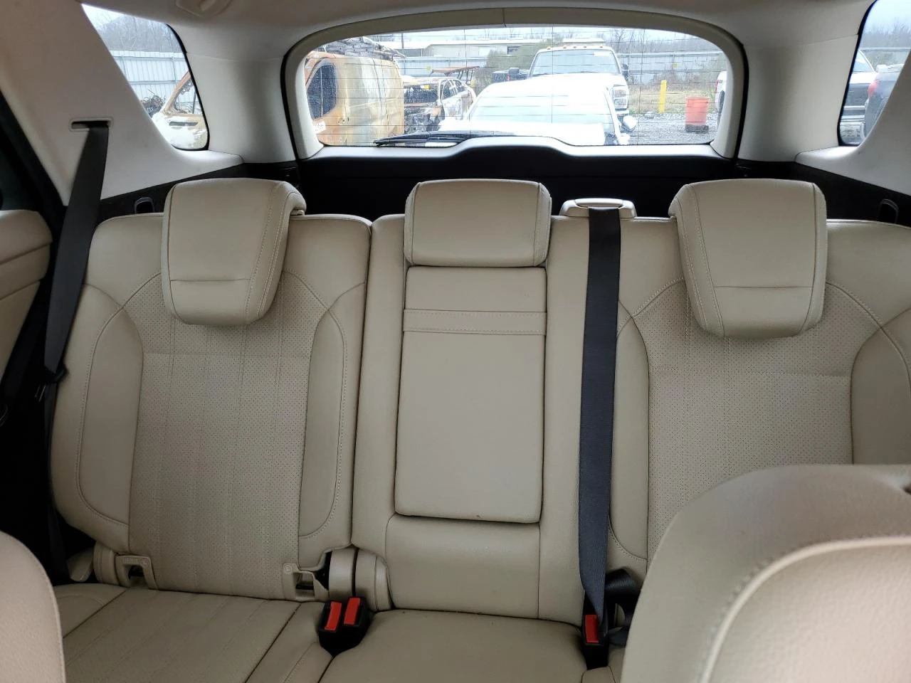 Mercedes-Benz GLE 350 4MATIC* LED* ПОДГРЕВ* KEYLESS* ПАНОРАМА - изображение 10