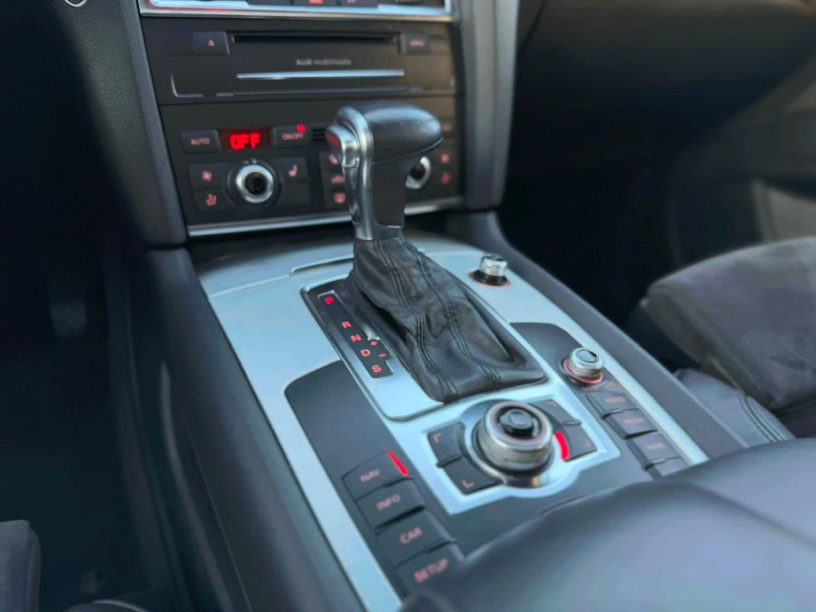 Audi Q7 3.0tdi 3xSline 8скорости - изображение 9