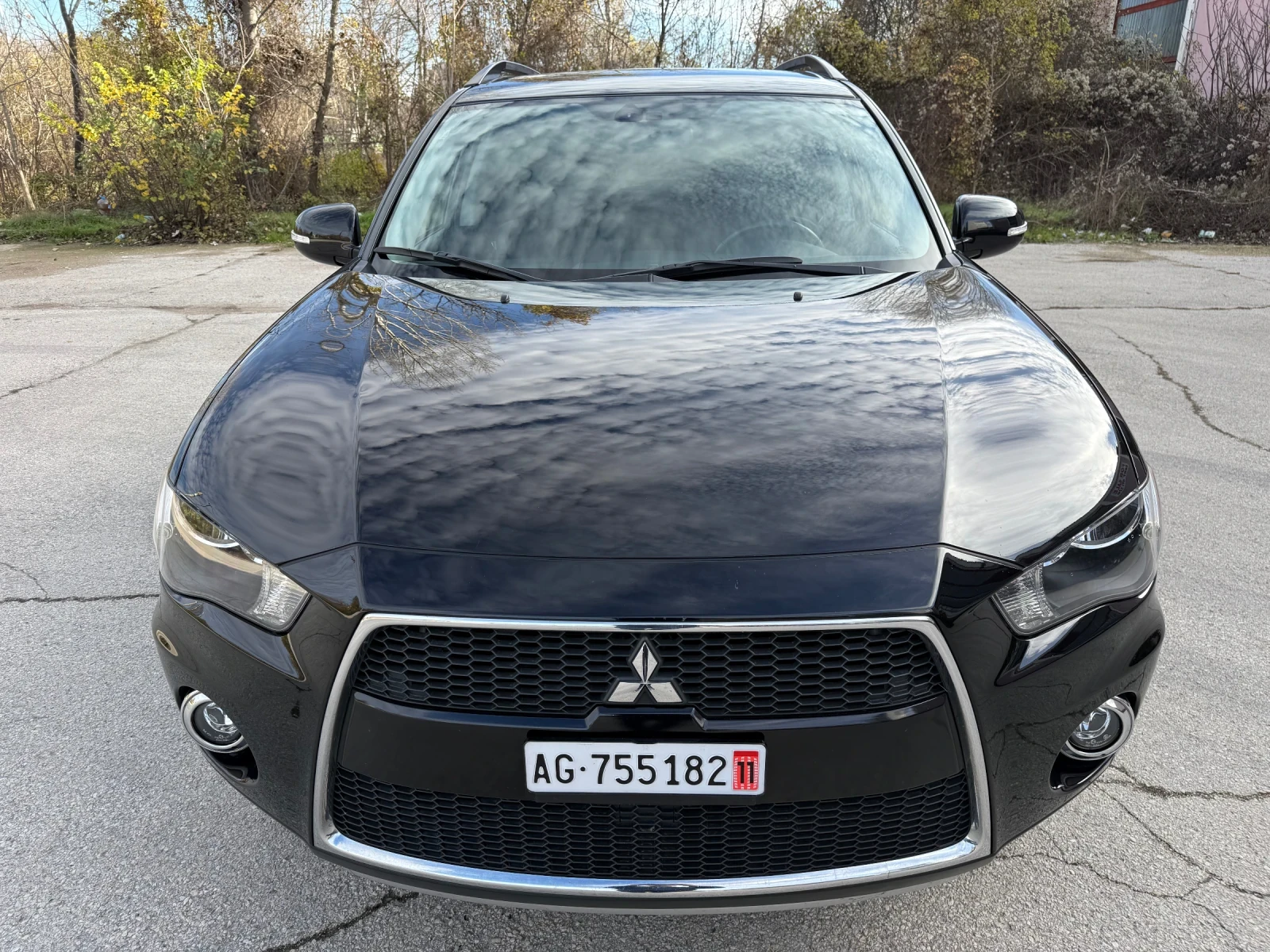 Mitsubishi Outlander 2.4i / 4x4 / AUTOMATIC / 7 МЕСТЕН - изображение 8