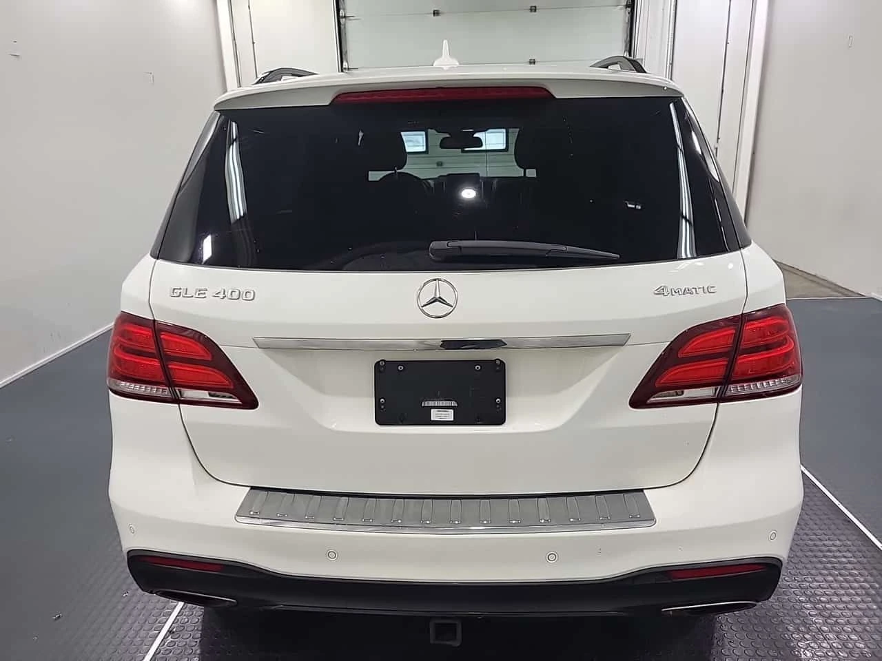 Mercedes-Benz GLE * 400 * CARFAX * ЦЕНА ДО БГ, снимка 4 - Автомобили и джипове - 54790158