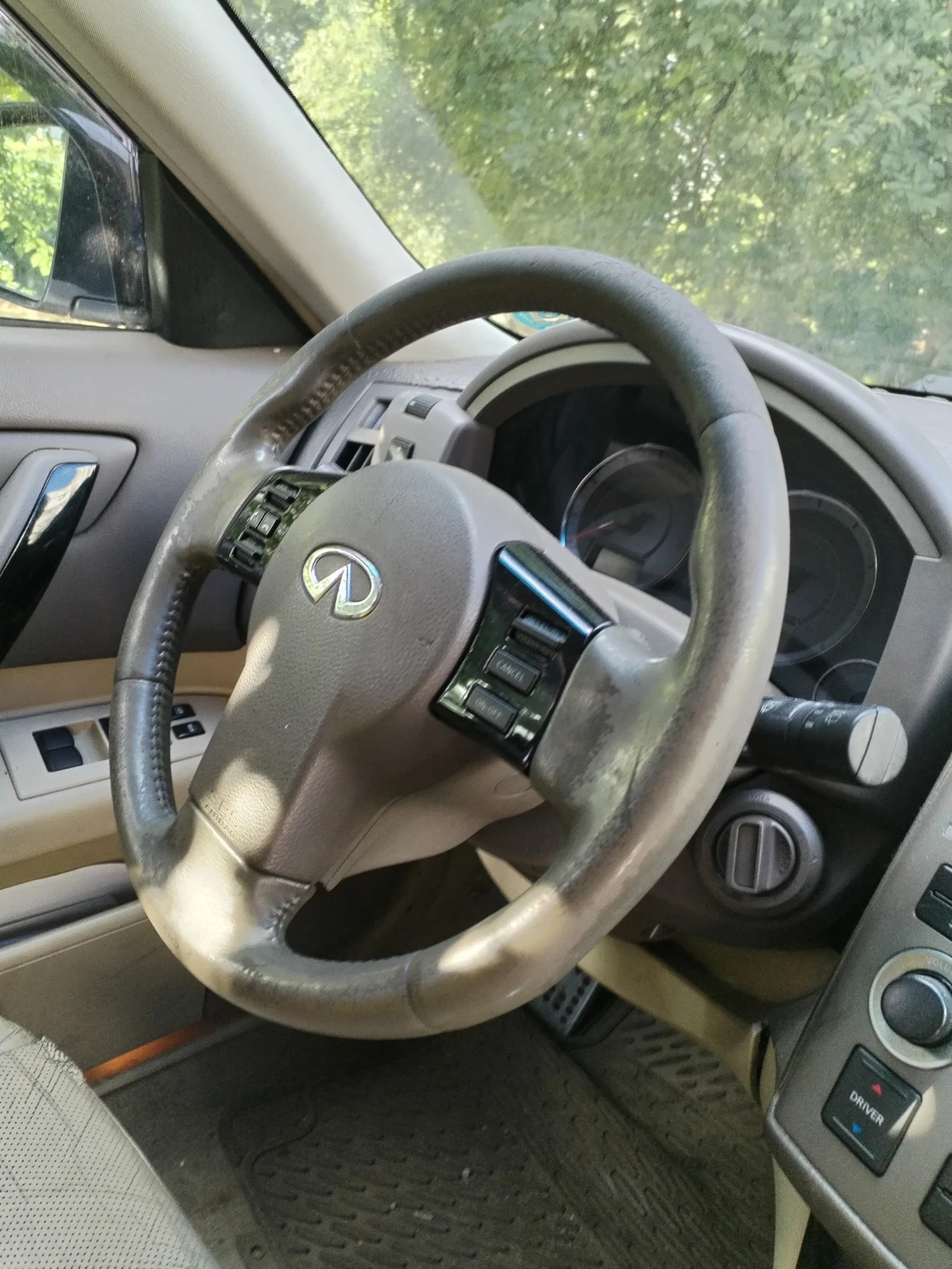 Infiniti Fx 35, снимка 5 - Автомобили и джипове - 54917111