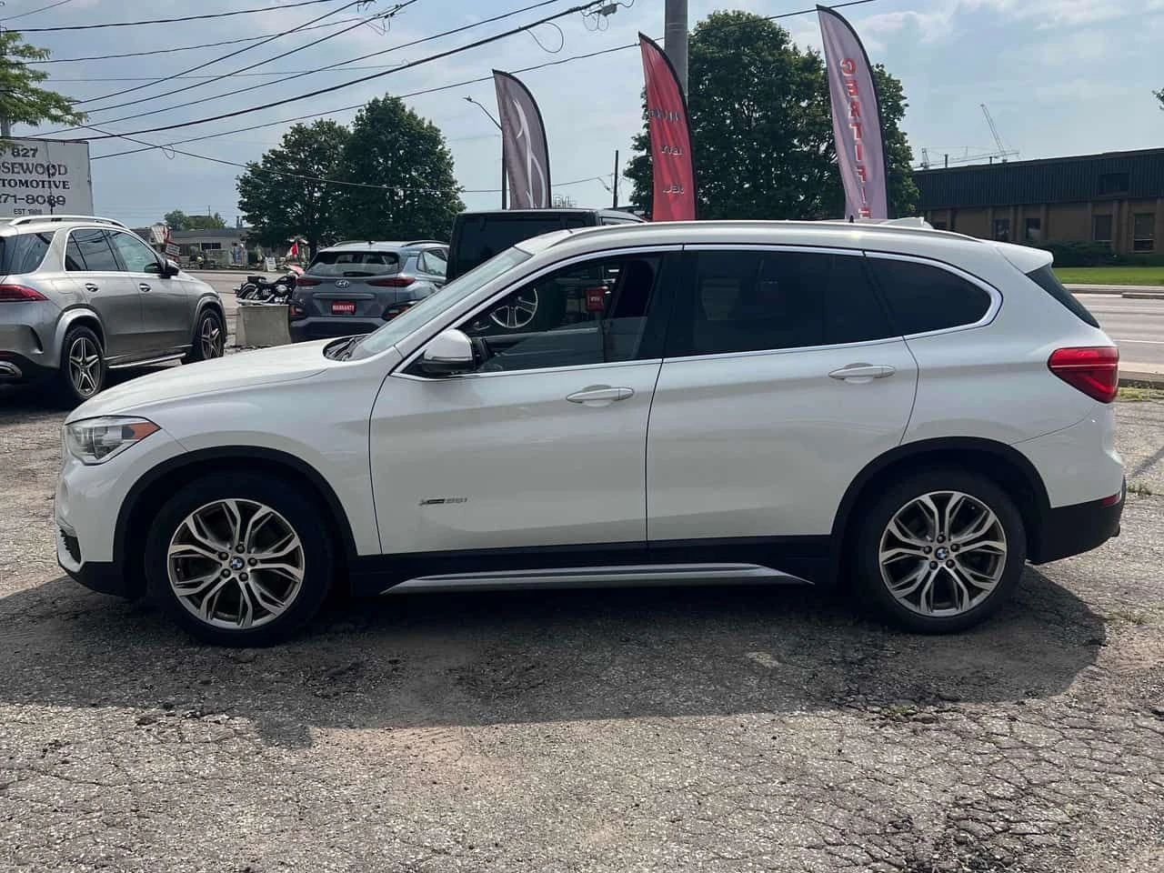 BMW X1 * xDrive28i * CARFAX * ОПЦИЯ ЗА ФИНАНСИРАНЕ , снимка 2 - Автомобили и джипове - 55224112