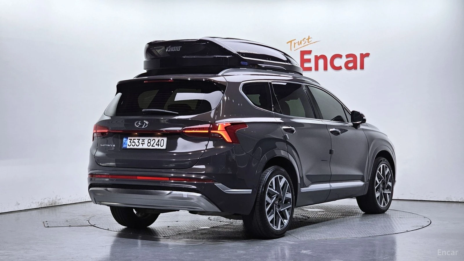Hyundai Santa fe 2.2d* CALLIGRAPHY* ПОДГРЕВ* ОБДУХВАНЕ* 360* HUD* , снимка 2 - Автомобили и джипове - 55491941
