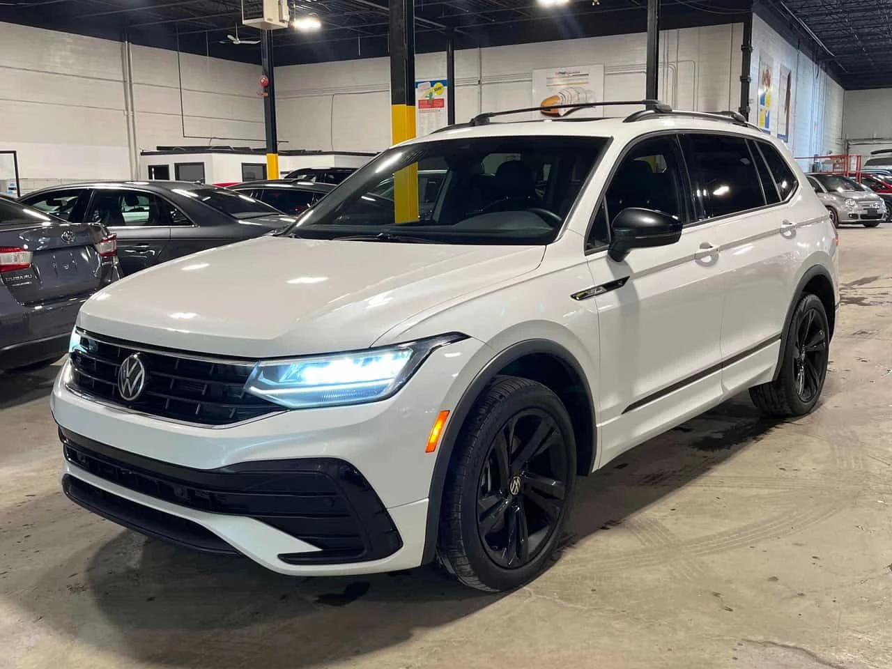 VW Tiguan * Comfortline R Line Black Edition * CARFAX * 