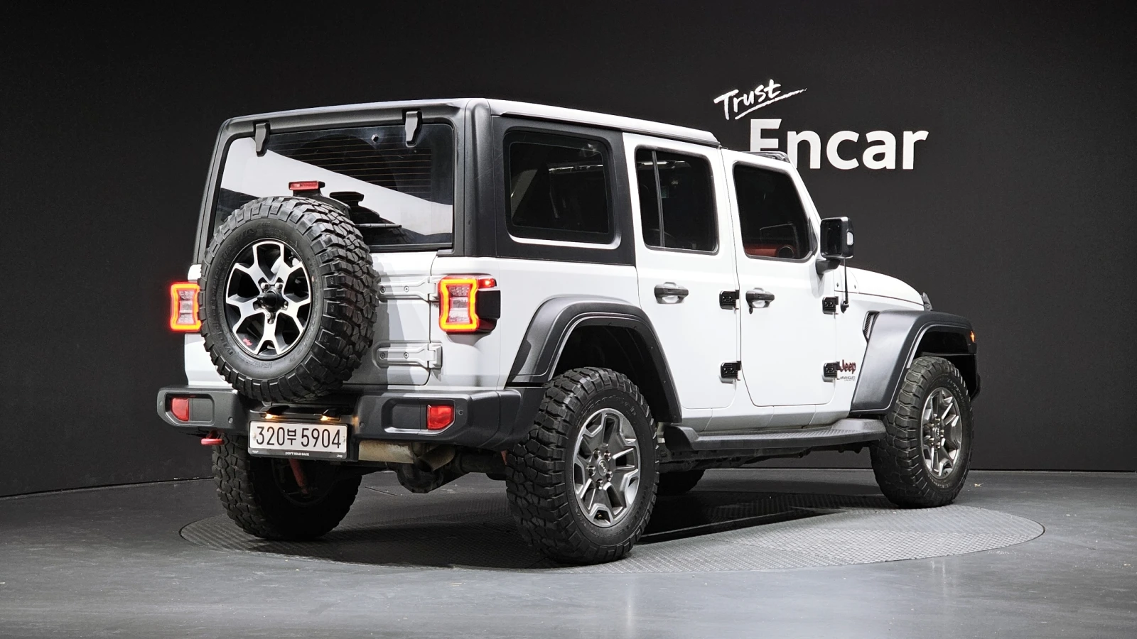 Jeep Wrangler 2.0* ПОДГРЕВ ВОЛАН* КРАЙНА ЦЕНА, снимка 2 - Автомобили и джипове - 55594961