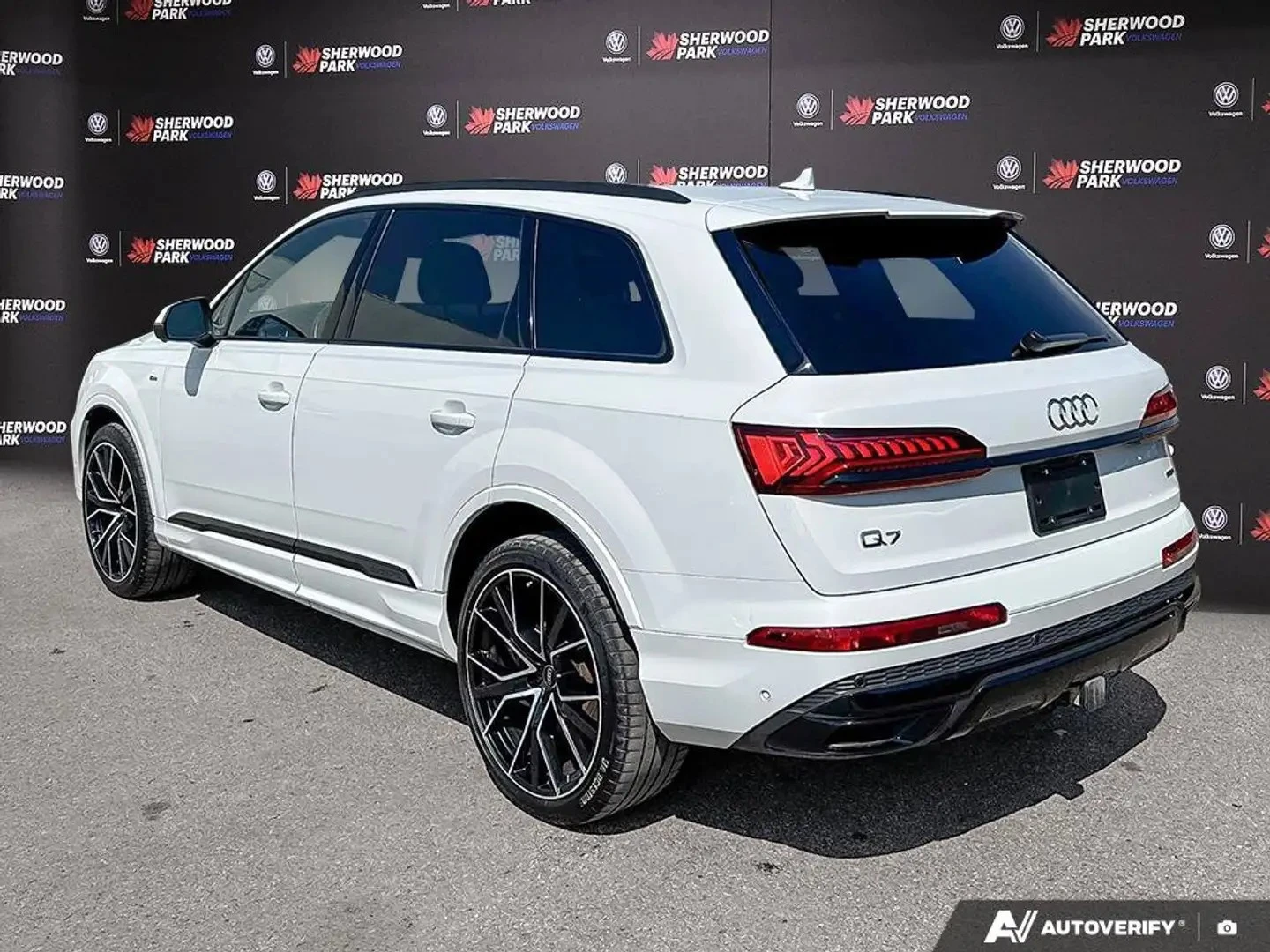 Audi Q7 PROGRESSIV S LINE ЦЕНА ДО БЪЛГАРИЯ АВТОКРЕДИТ, снимка 3 - Автомобили и джипове - 55779194