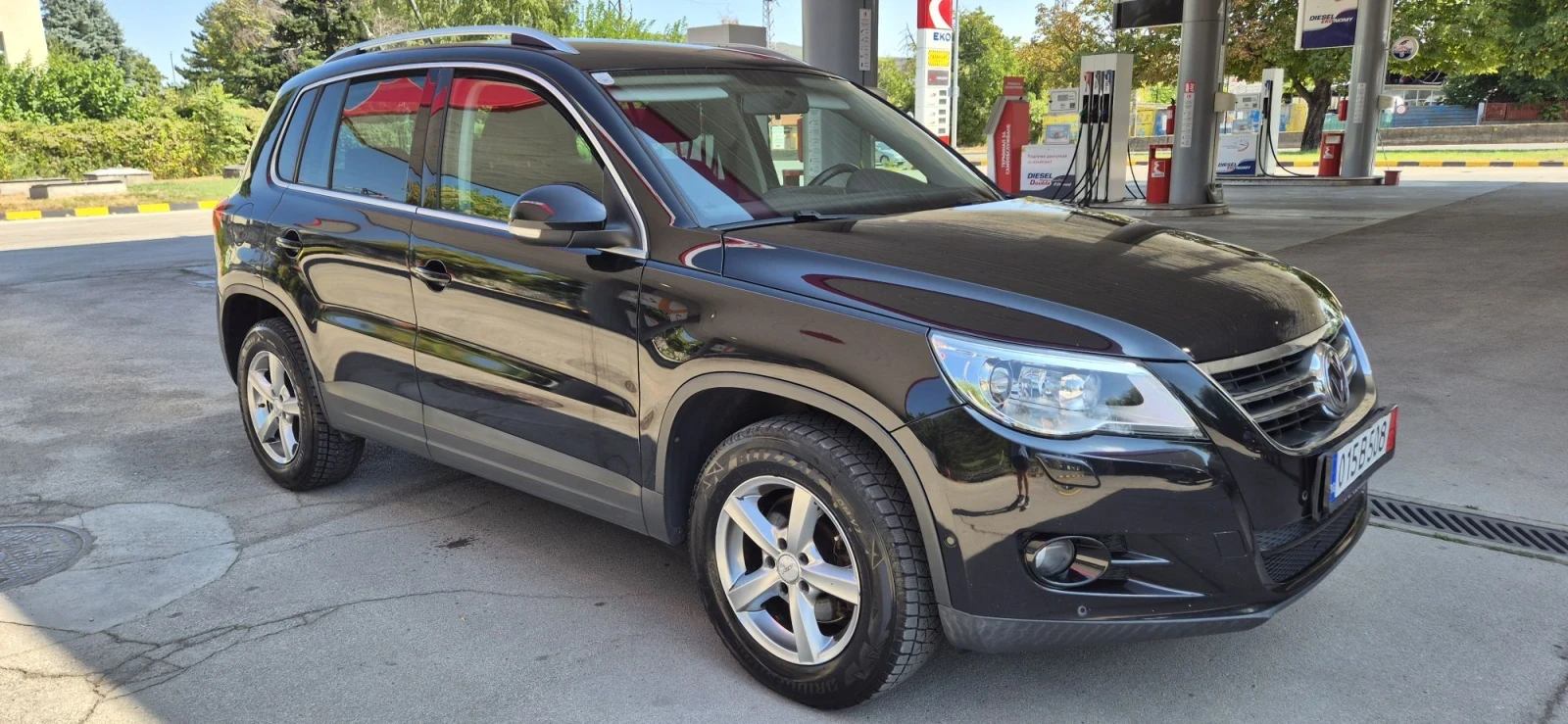 VW Tiguan 2.0tdi 140кс. 4х4, снимка 5 - Автомобили и джипове - 55923514