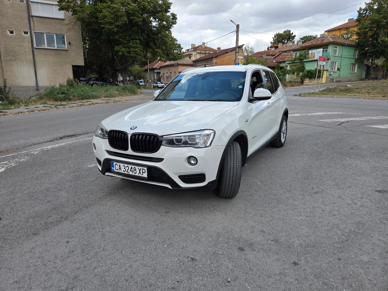 BMW X3  X3 20d b58 купена от България 