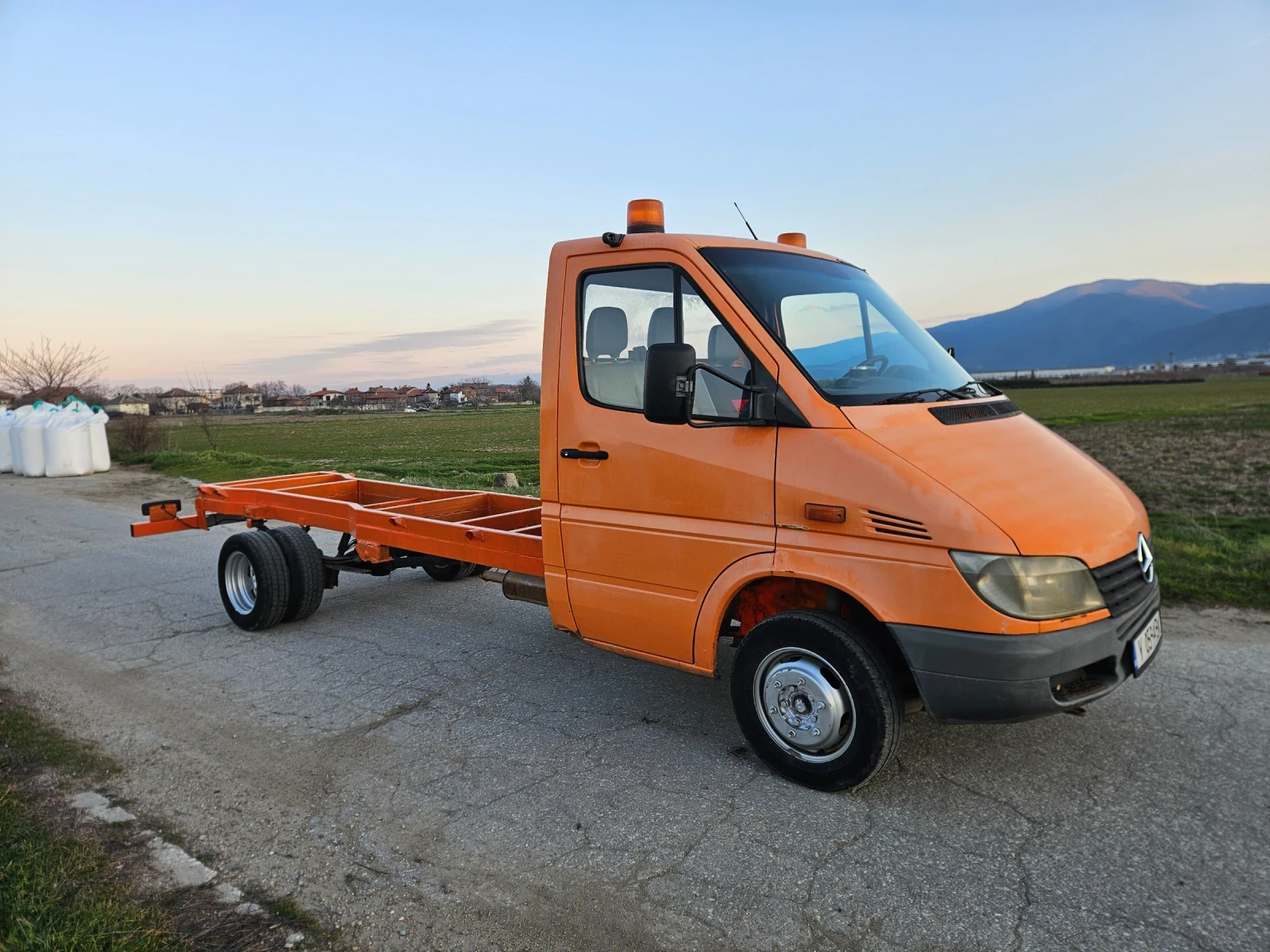 Mercedes-Benz Sprinter 413  - изображение 5