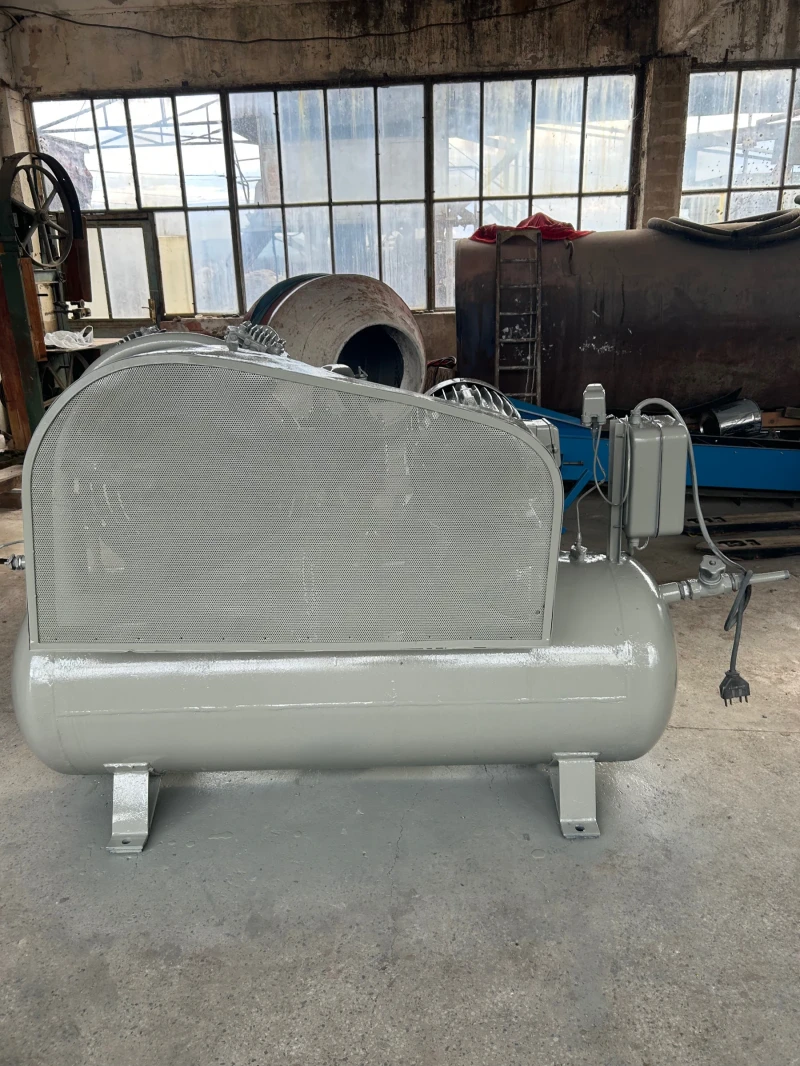 Компресори Друга Ук-100, снимка 4 - Индустриална техника - 53394354