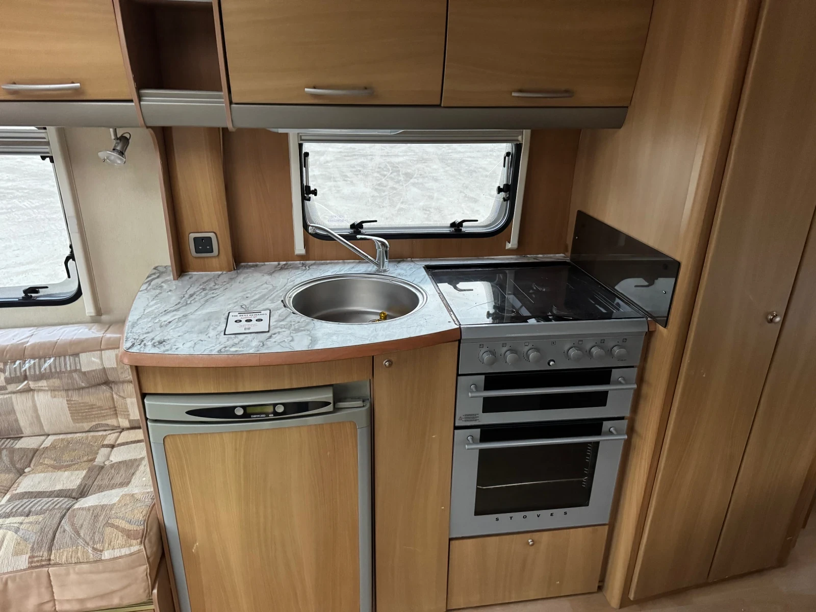 Каравана Swift Challenger, снимка 7 - Каравани и кемпери - 54211786