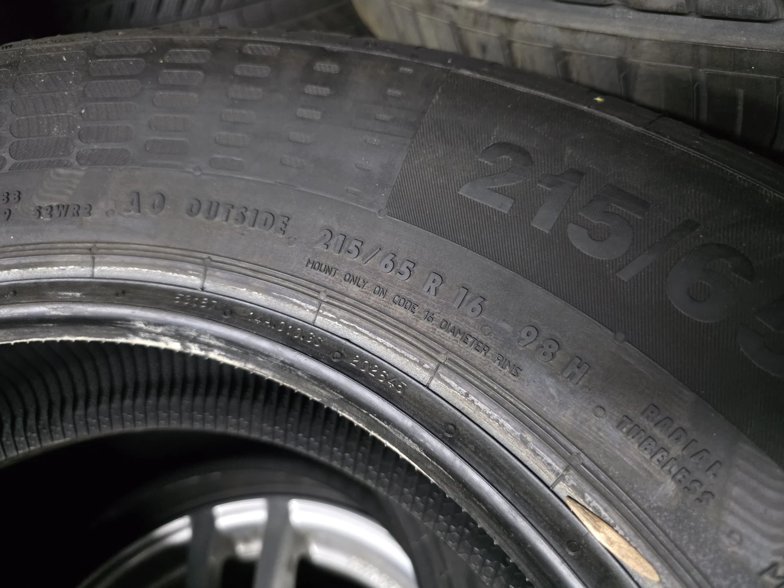 Гуми Летни 215/65R16, снимка 5 - Гуми и джанти - 56730691