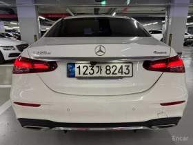 Mercedes-Benz E 220 4MATIC* AMG LINE* DISTRONIC* 360* КРАЙНА ЦЕНА, снимка 3