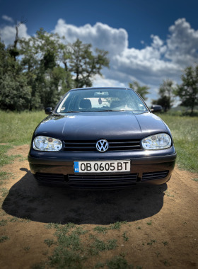 VW Golf, снимка 1 - Автомобили и джипове - 46009793