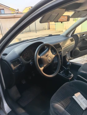 VW Golf - 1100 € / 2151.41 лв. - 30745615 3