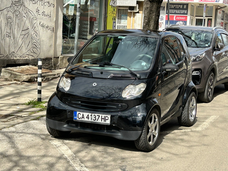 Smart Fortwo, снимка 1 - Автомобили и джипове - 46423293