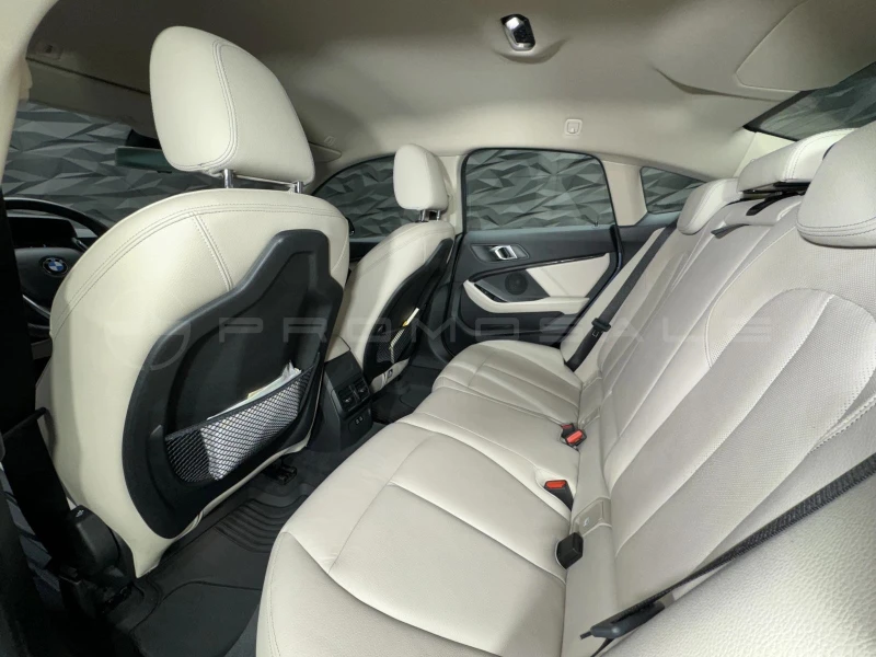 BMW 220 d xDrive Camera* Подгрев* Navi, снимка 9 - Автомобили и джипове - 51263427