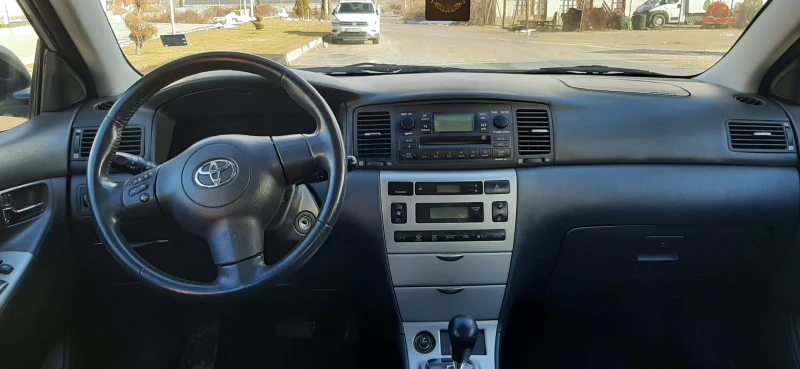 Toyota Corolla, снимка 6 - Автомобили и джипове - 53391977