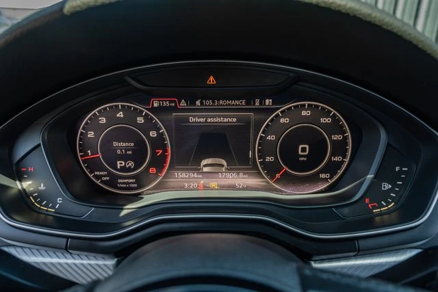 Audi A5 PREMIUM PLUS* QUATTRO* S LINE* B&O* KEYLESS* PODGR - изображение 8