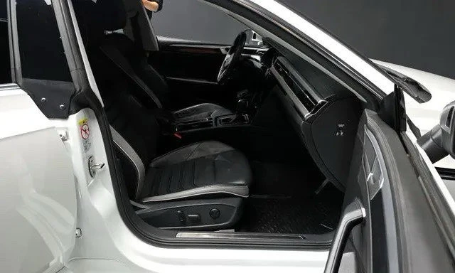 VW Arteon 2.0 TDI Prestige - изображение 9