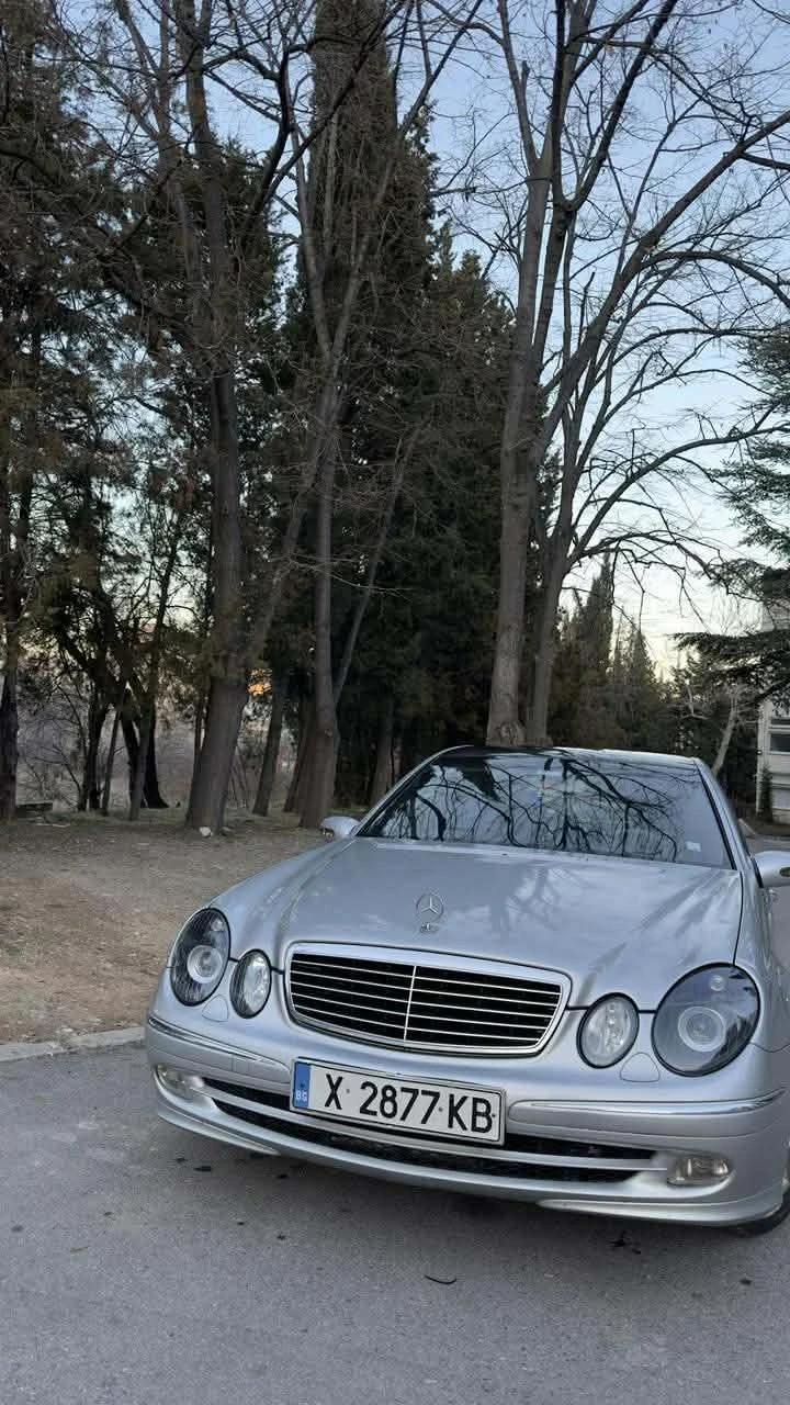 Mercedes-Benz E 220 ЦДИ, снимка 10 - Автомобили и джипове - 54655239