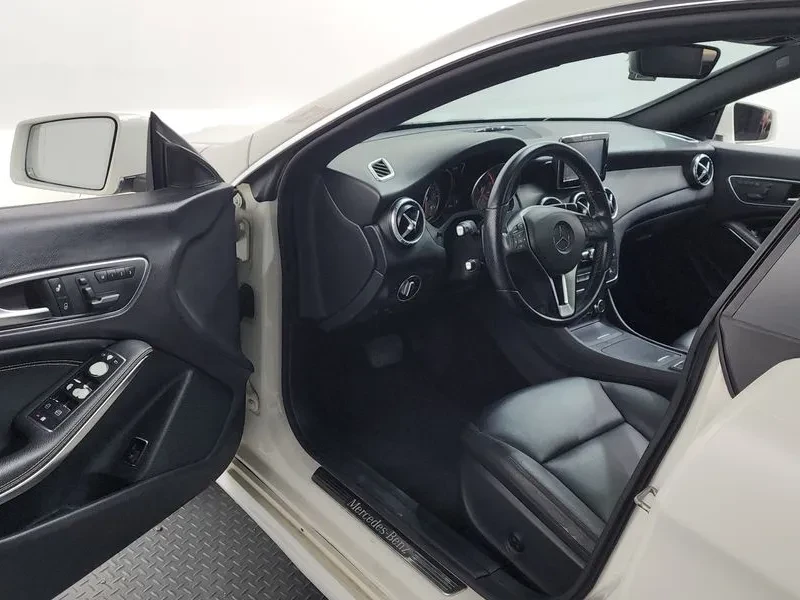 Mercedes-Benz CLA 200 CDI STYLE, снимка 10 - Автомобили и джипове - 55719514