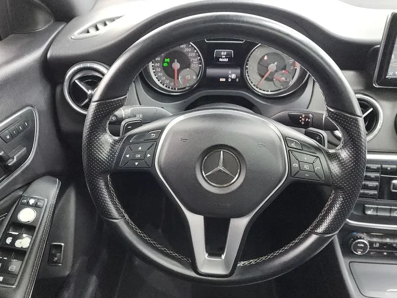 Mercedes-Benz CLA 200 CDI STYLE, снимка 13 - Автомобили и джипове - 55719514