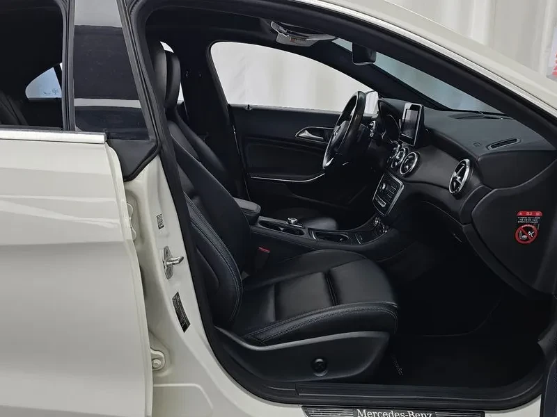 Mercedes-Benz CLA 250 4Matic - САМО 30% АВАНС, снимка 11 - Автомобили и джипове - 56020180
