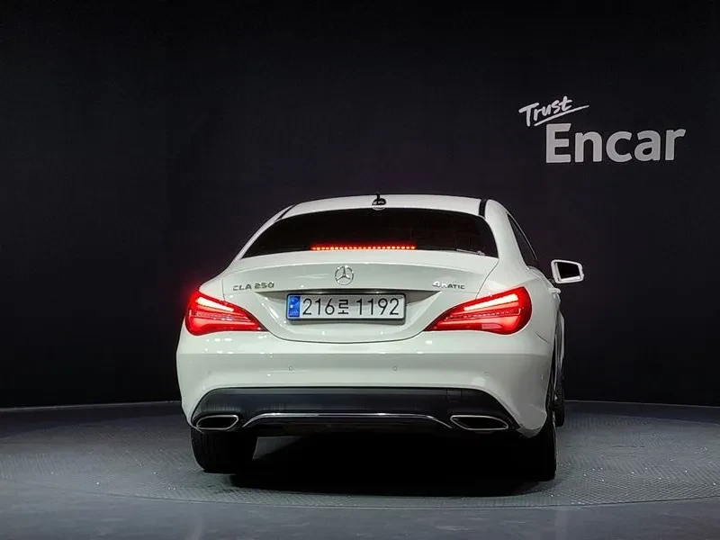 Mercedes-Benz CLA 250 4Matic - САМО 30% АВАНС, снимка 4 - Автомобили и джипове - 56020180