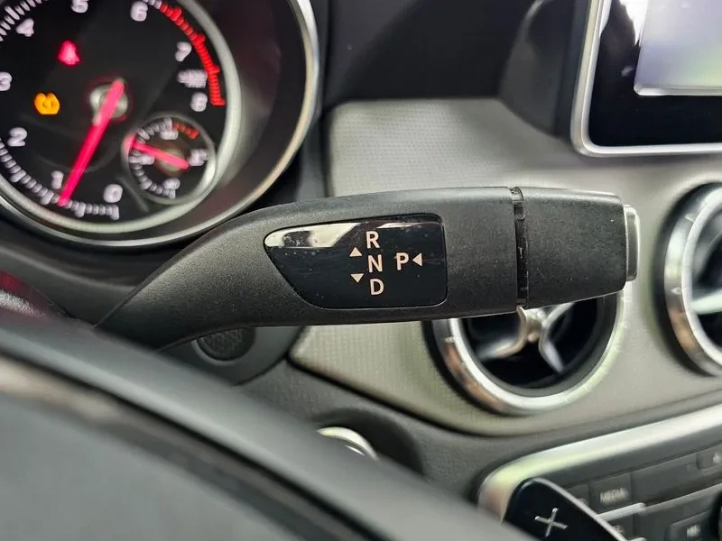 Mercedes-Benz CLA 250 4Matic - САМО 30% АВАНС, снимка 9 - Автомобили и джипове - 56020180