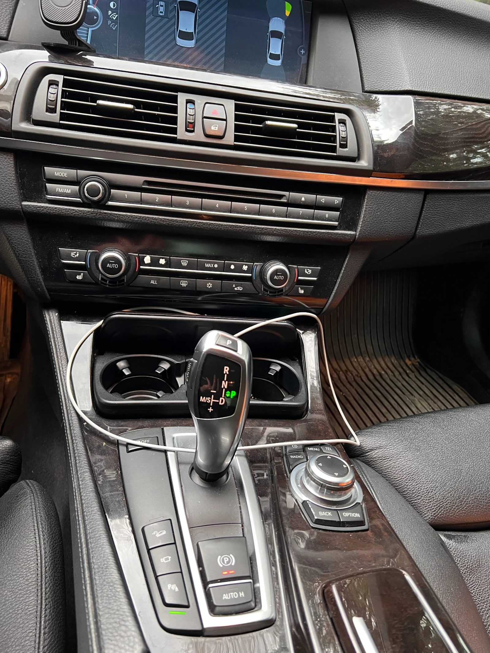 BMW 535 i xDrive HeadUp Xenon 360 Comfort Access - изображение 7