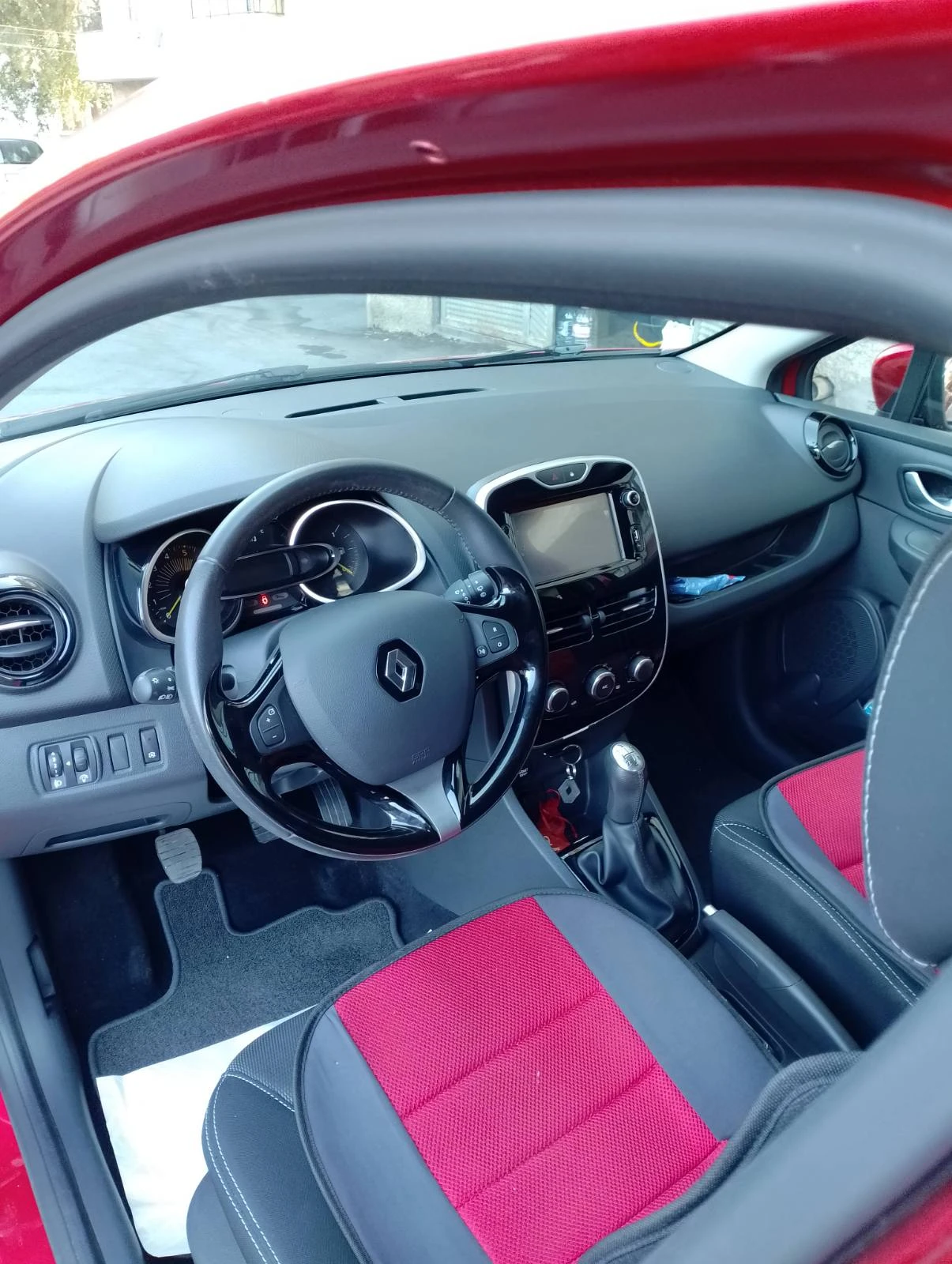 Renault Clio 1.5dci - изображение 9