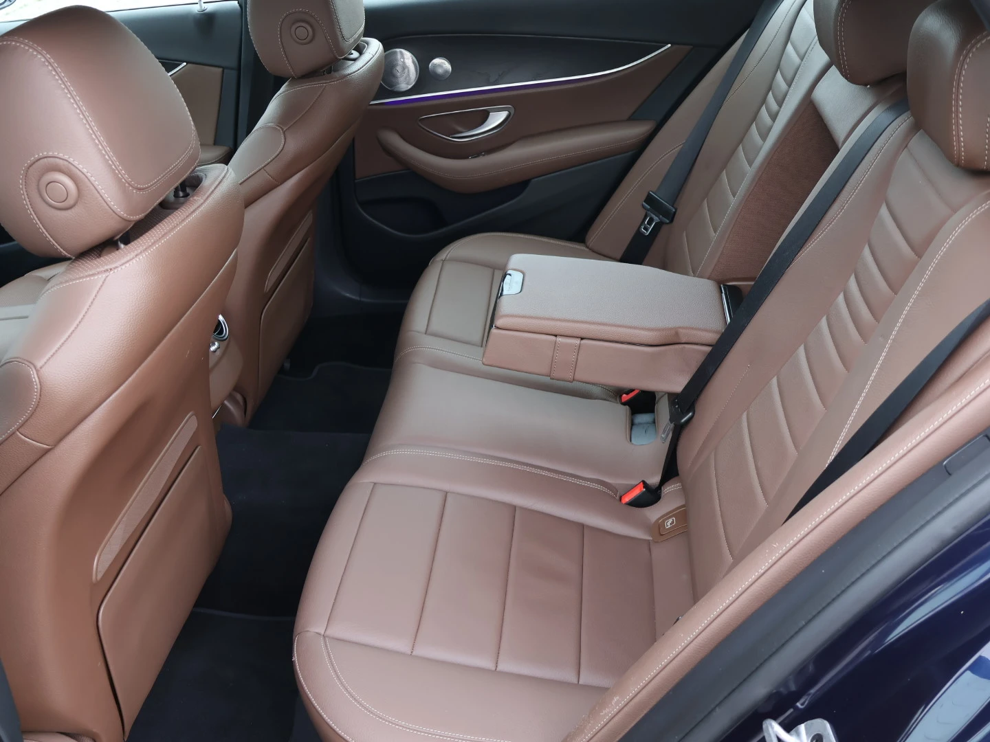 Mercedes-Benz E 400 d/AMG/FACELIFT/4-MATIC/LED/9G//DISTRONIC+  | Mobile.bg   14