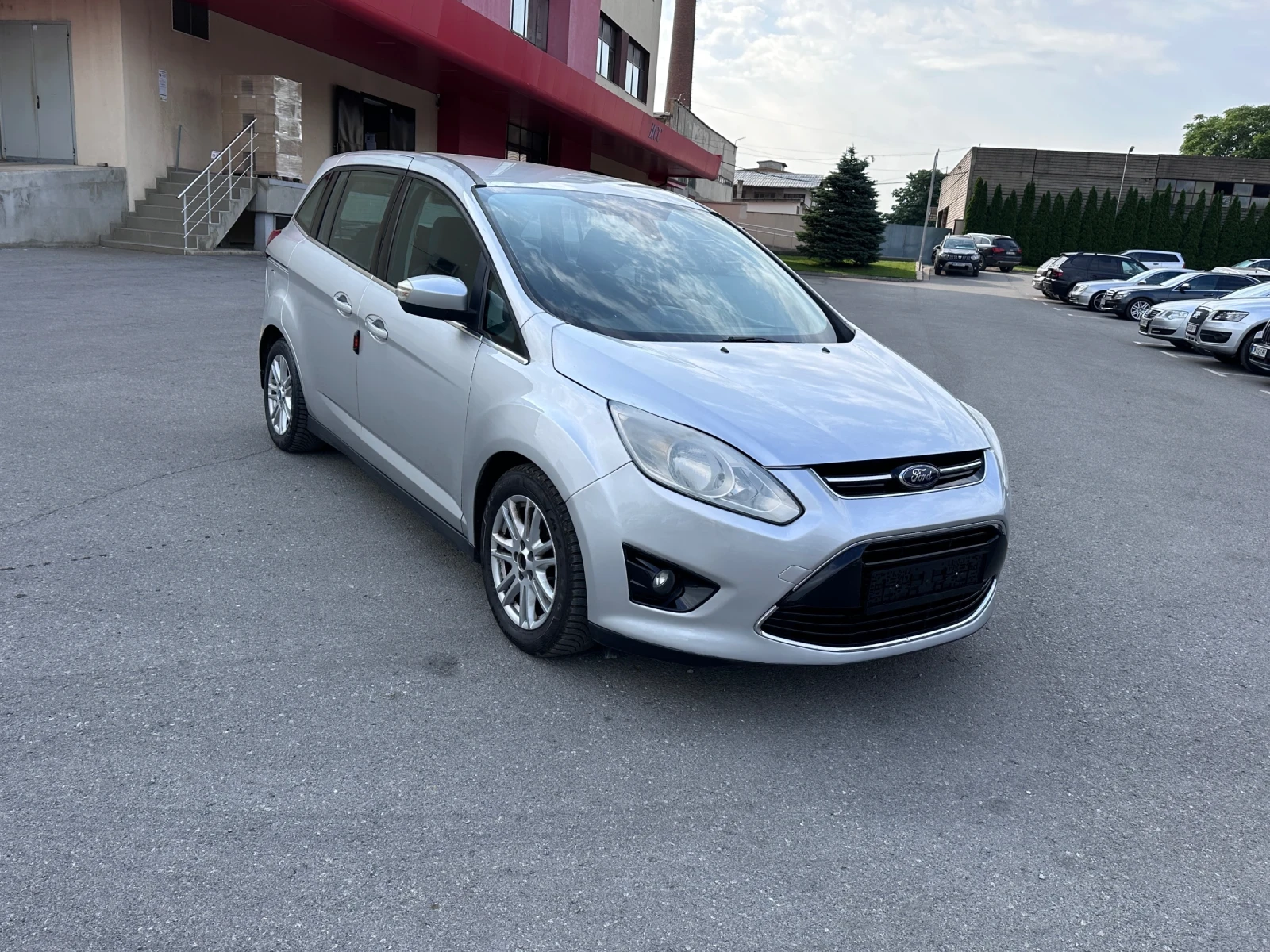Ford C-max GRAND - 1.6TDCI - НАВИГАЦИЯ - 7МЕСТА - изображение 3