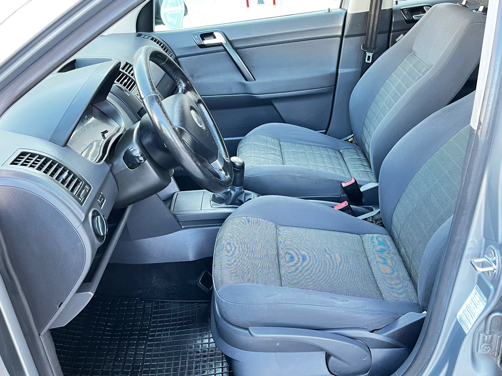 VW Polo 1.4I/80/КС/195/ХКМ - изображение 10