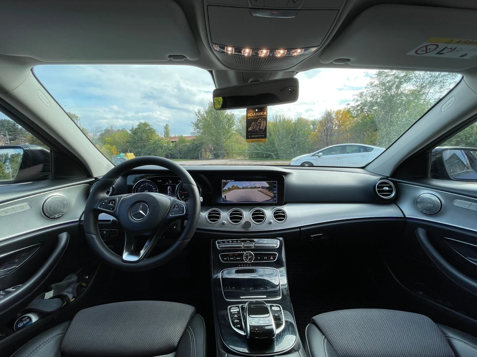 Mercedes-Benz E 220  - изображение 9