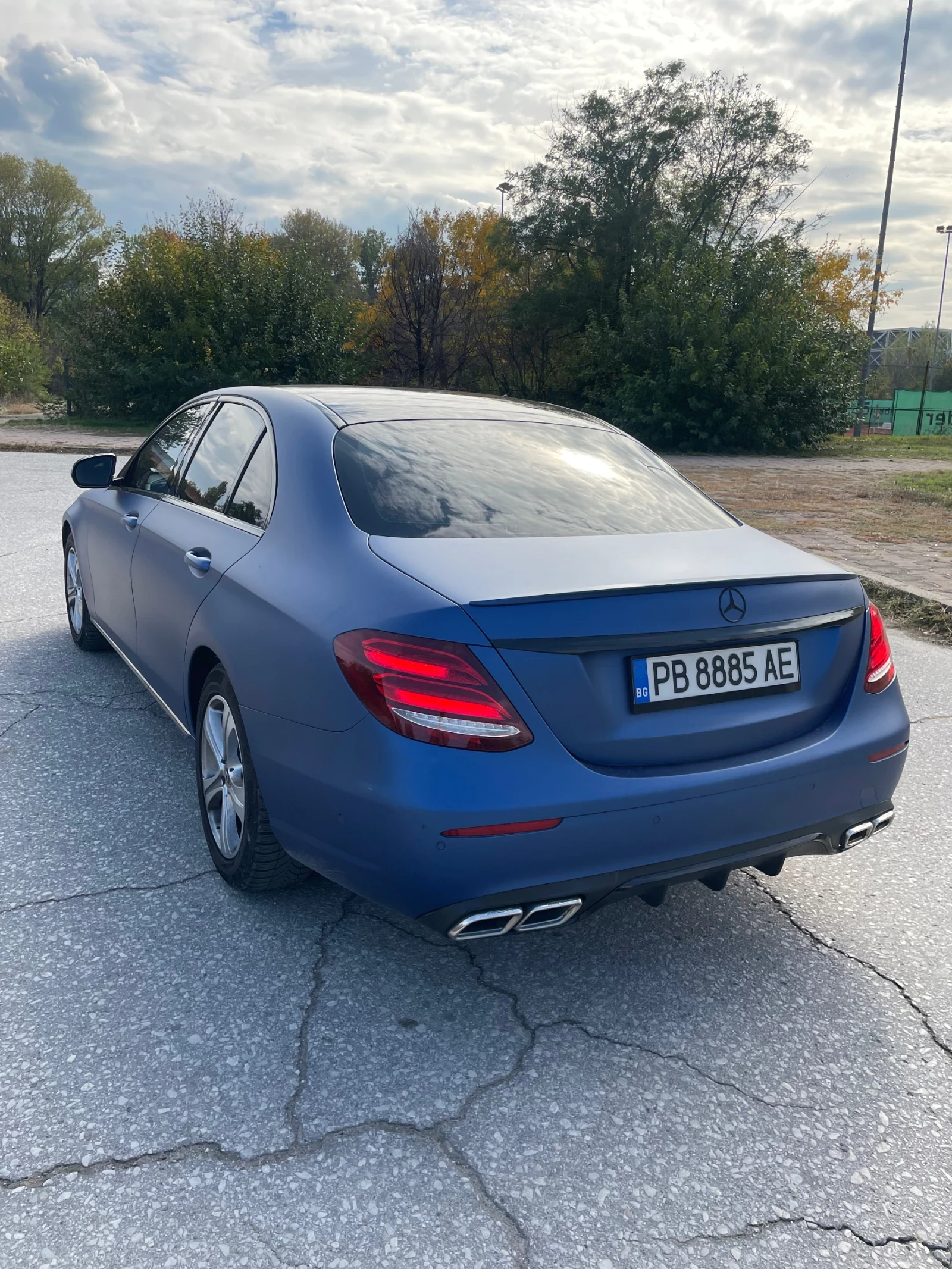 Mercedes-Benz E 220  - изображение 7