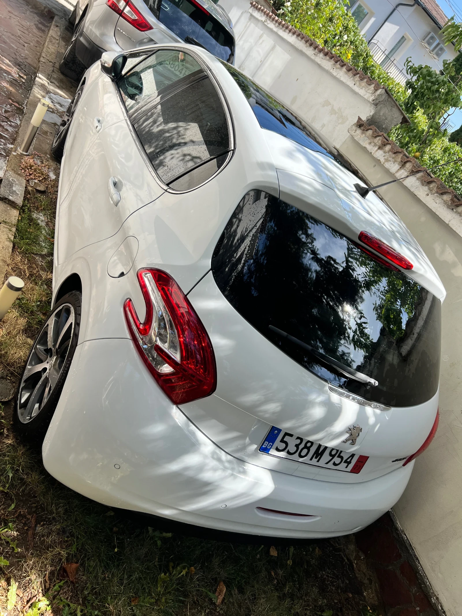 Peugeot 208 ALLURE 1.6VTI Автоматик  - изображение 3