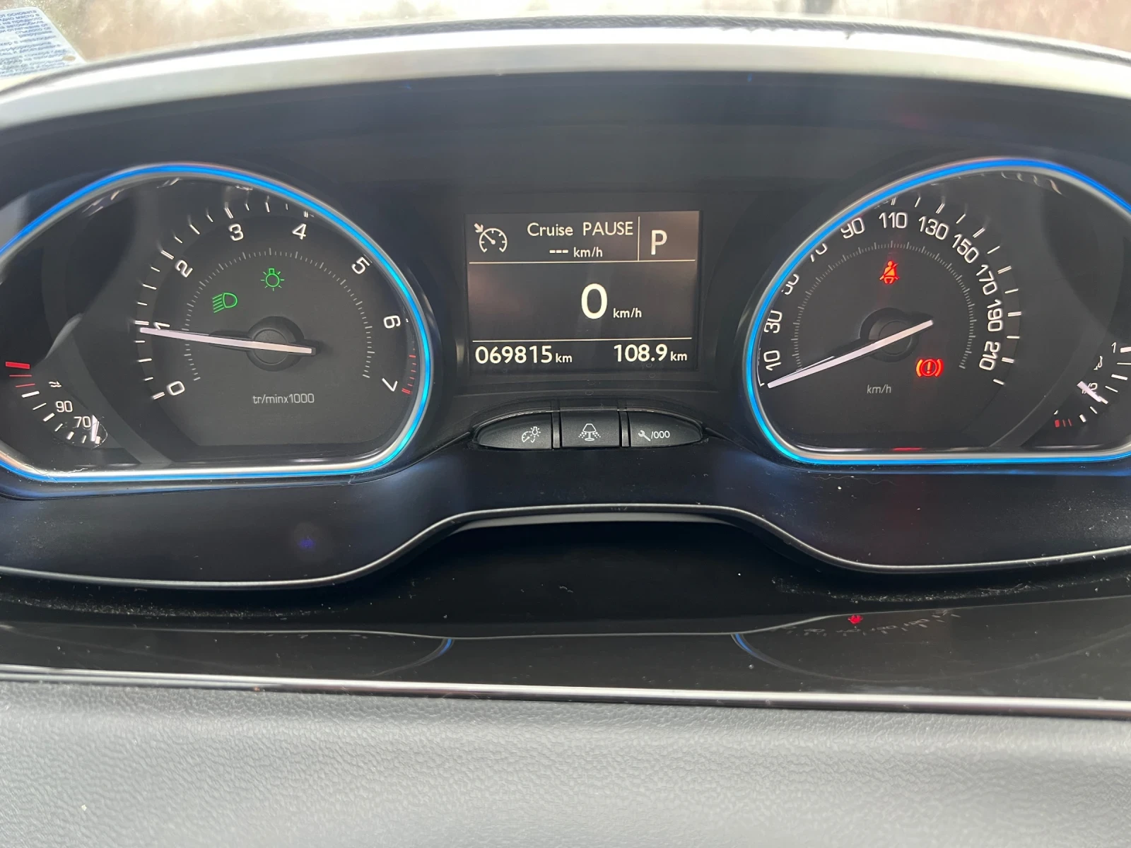 Peugeot 208 ALLURE 1.6VTI Автоматик  - изображение 6