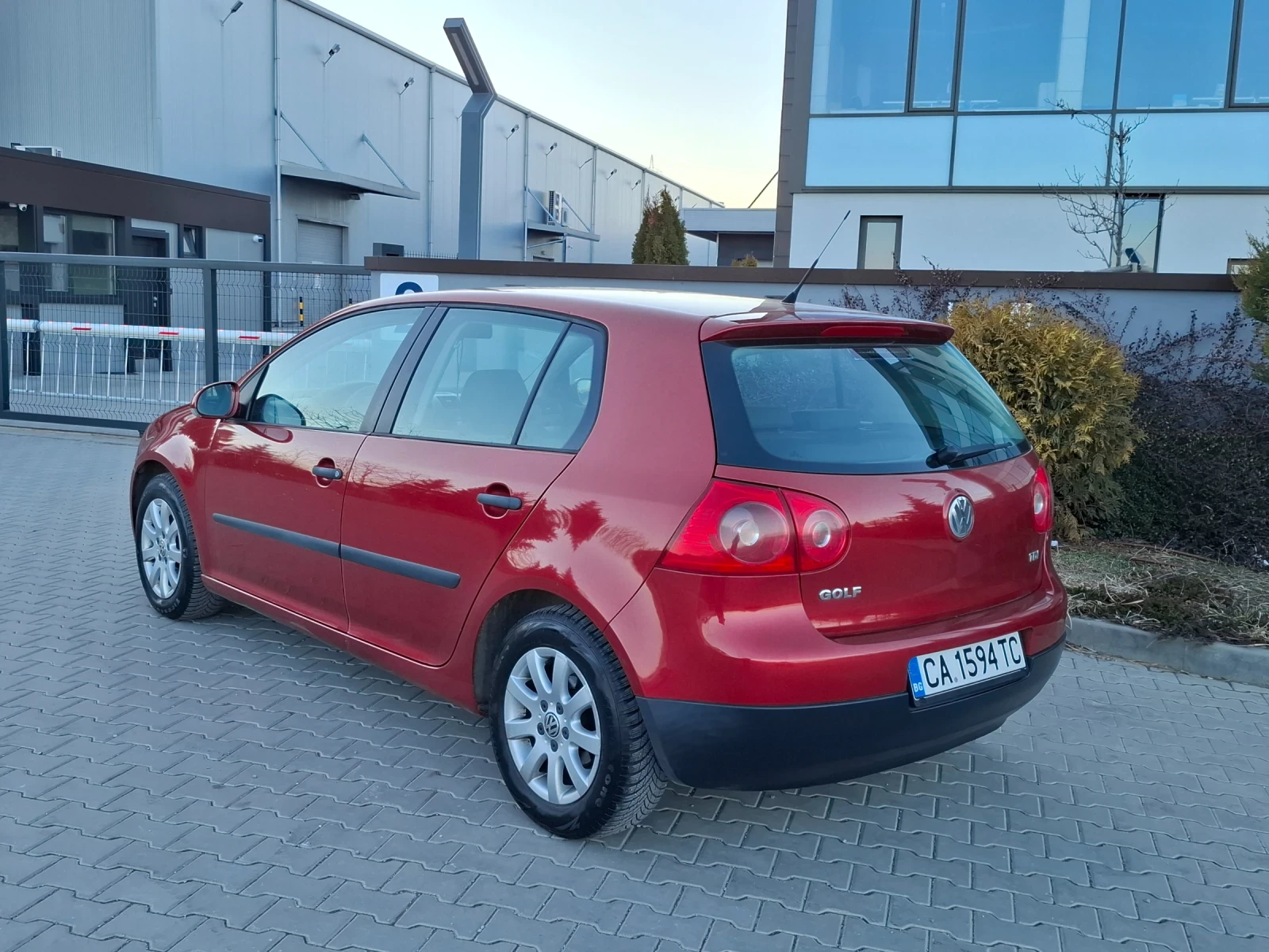 VW Golf 1.9TDI* (105кс)* FACELIFT* ПЪРВИ СОБСВЕНИК*  - изображение 6