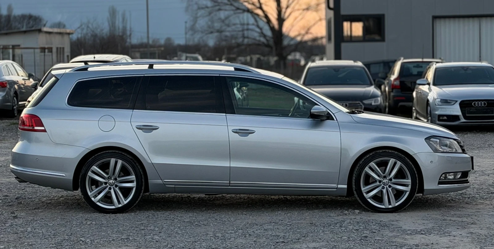 VW Passat 2.0TDi 170 4x4 Дистроник Обдухване Ксенон, снимка 8 - Автомобили и джипове - 53804175