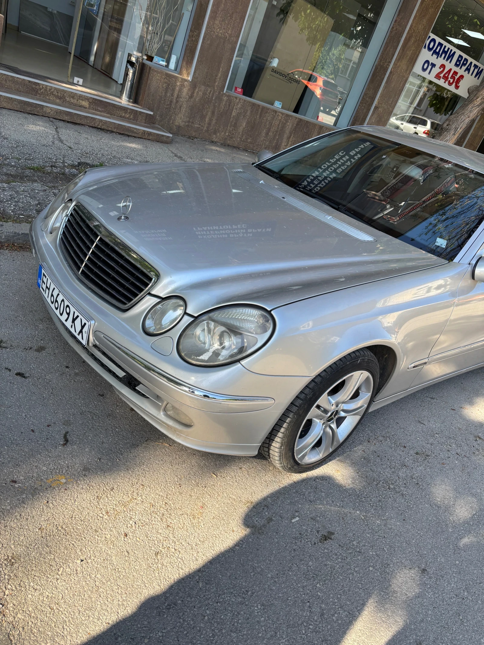Mercedes-Benz E 270 2700, снимка 14 - Автомобили и джипове - 54336203
