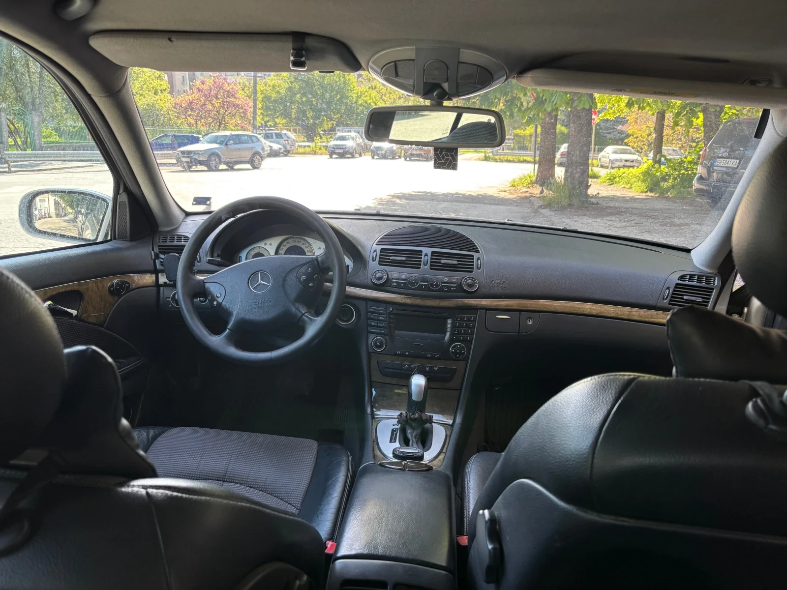 Mercedes-Benz E 270 2700, снимка 13 - Автомобили и джипове - 54336203