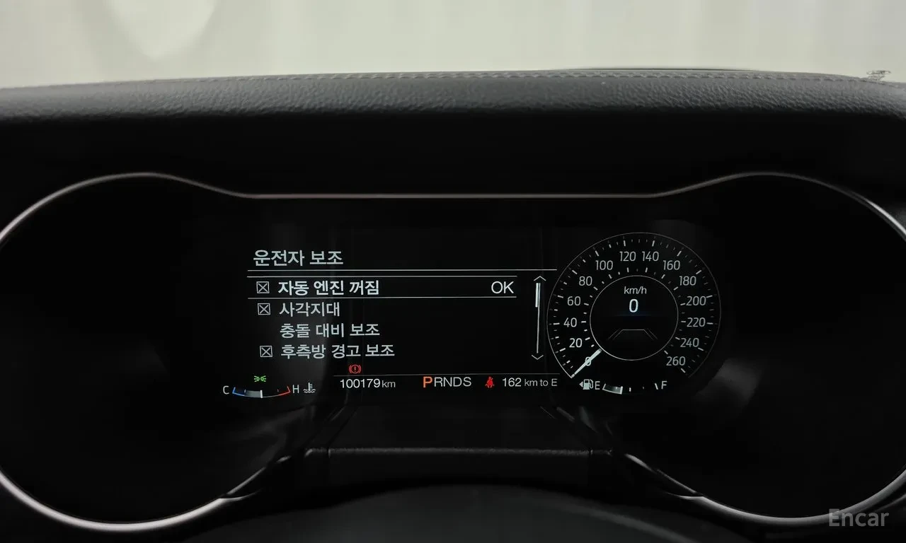Ford Mustang 2.3 / FACELIFT / 10SPD / ОБДУХ / ДИГИТАЛ / SPOILER, снимка 11 - Автомобили и джипове - 54804703