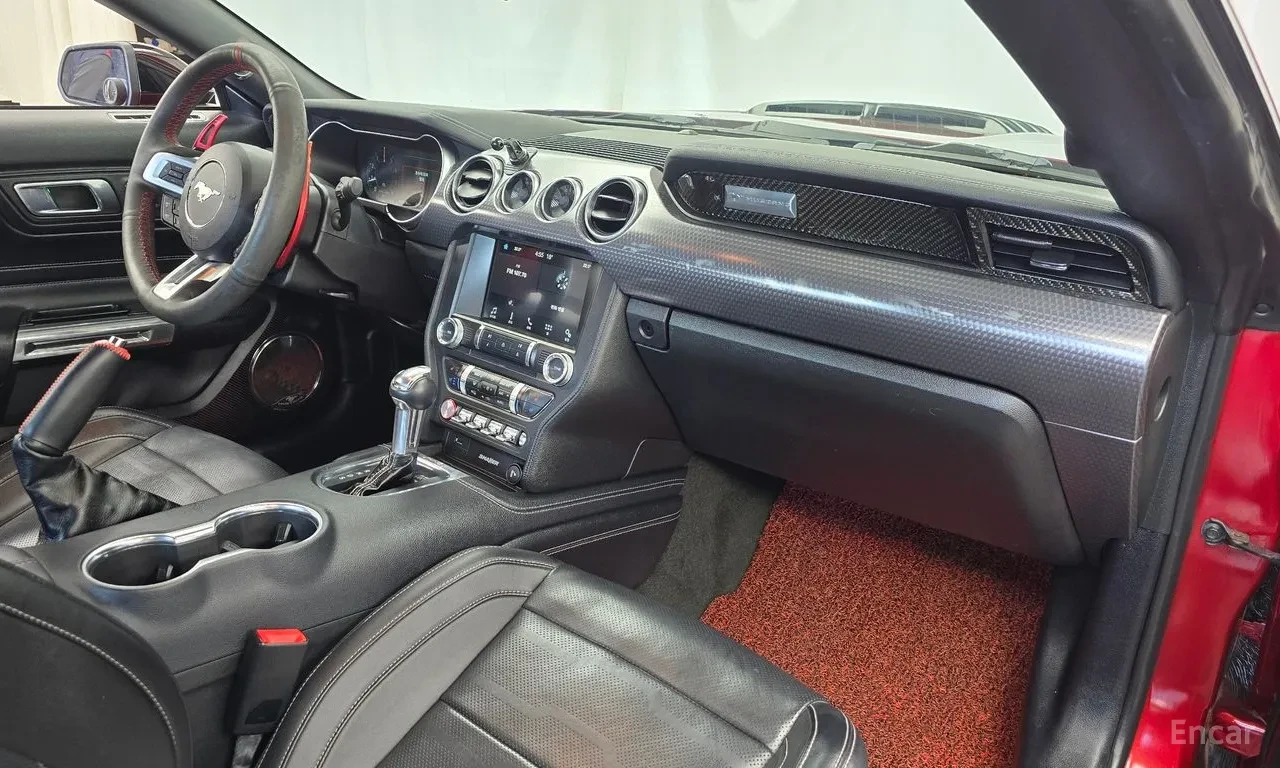 Ford Mustang 2.3 / FACELIFT / 10SPD / ОБДУХ / ДИГИТАЛ / SPOILER, снимка 9 - Автомобили и джипове - 54804703